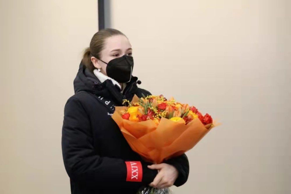 美女露内衣